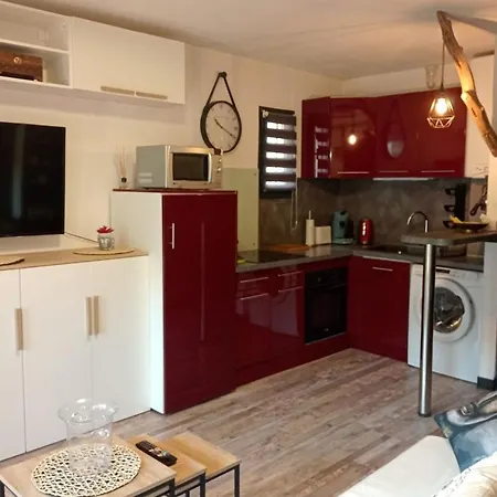 Cosy 27m With Garden With Pool 別荘 *